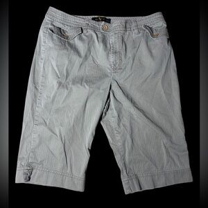 Green Casual Long Shorts- Vintage 90’s